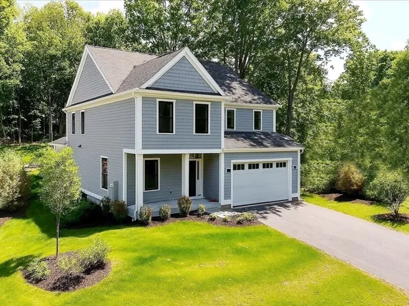 30 Harness Ln, Concord, MA 01742