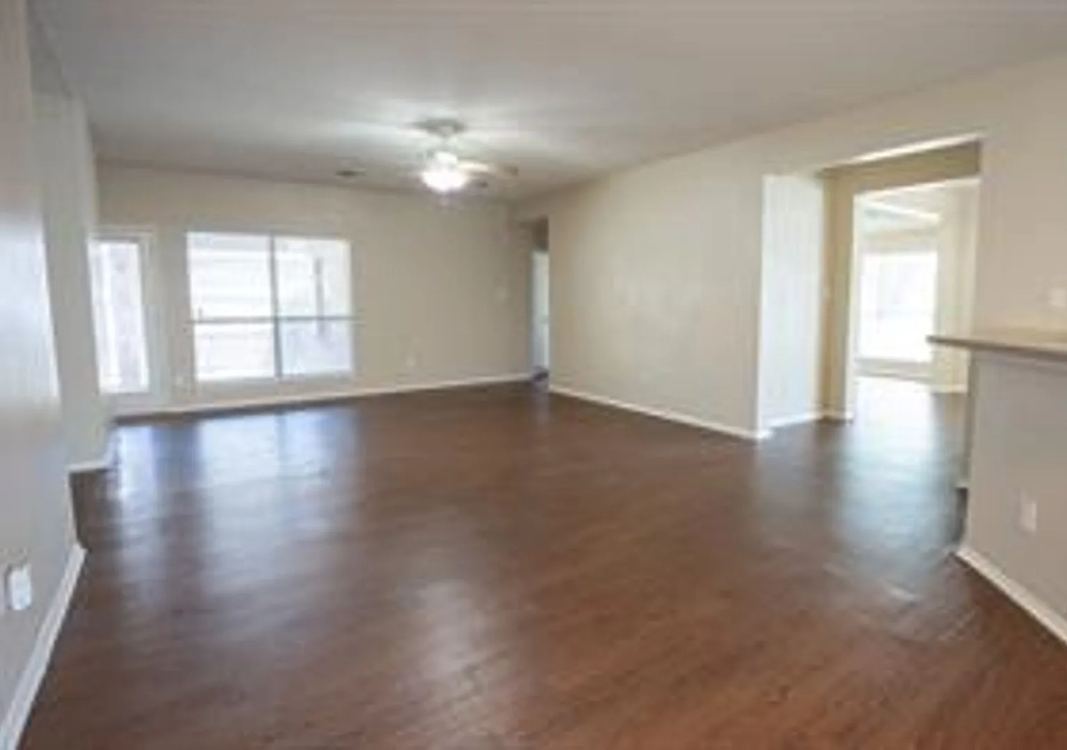 Great home for a great price in Lancaster! — Photo 4