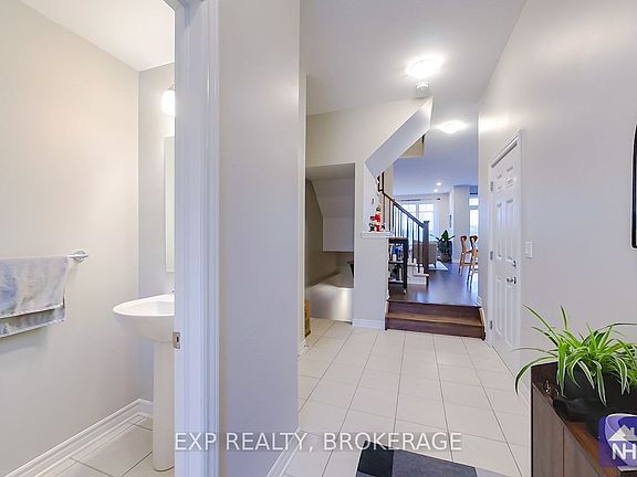 2nd image of 1439 Summer St