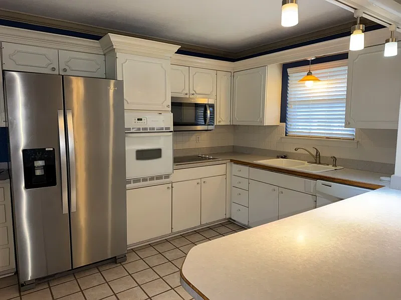 4 bed, 1833 sqft, $1,850 — Photo 3