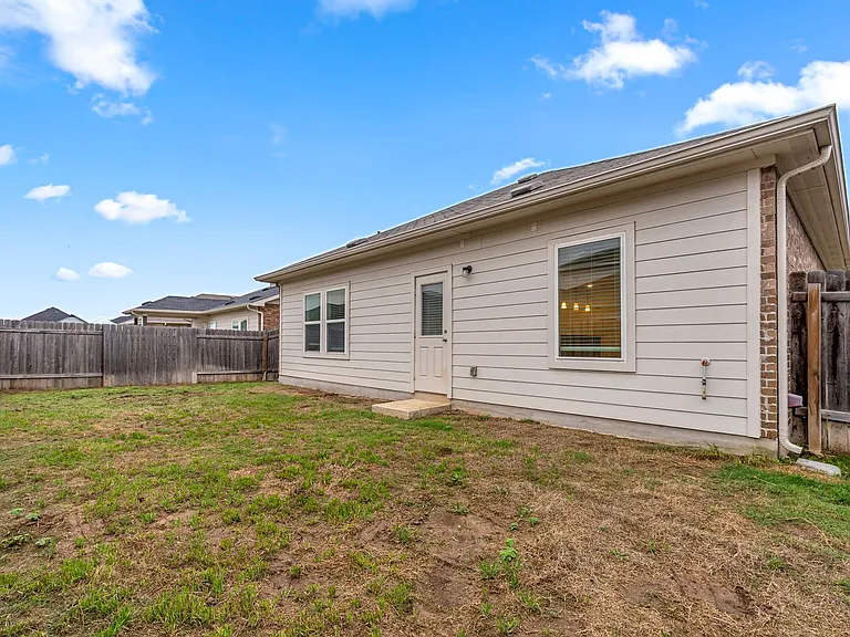 149 Biscayne Dr — Photo 20