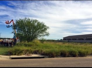 1011 Emerald Valley Dr, Laredo, TX 78043