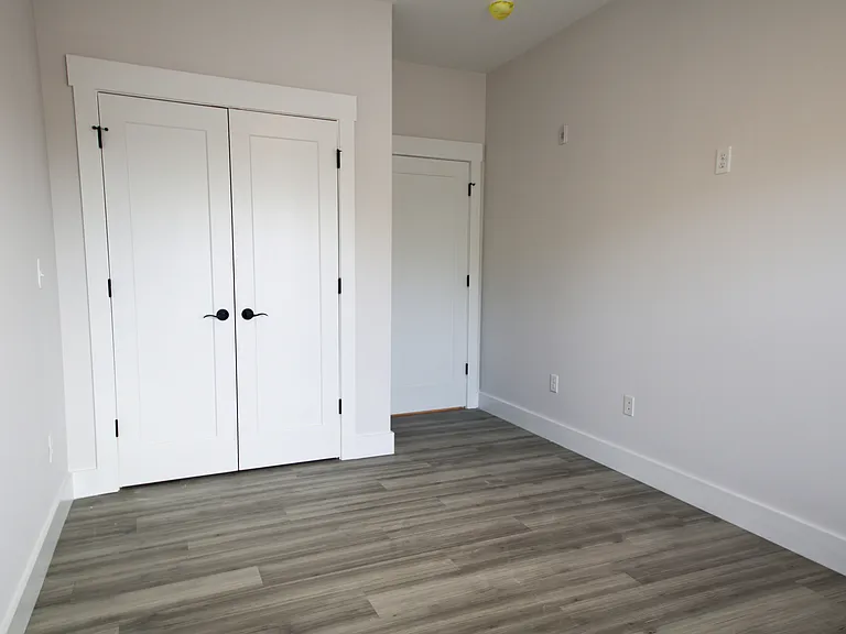 1805 Duncan Ave — Photo 22