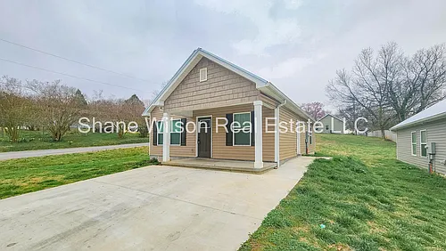 912 Worth St Photo 1