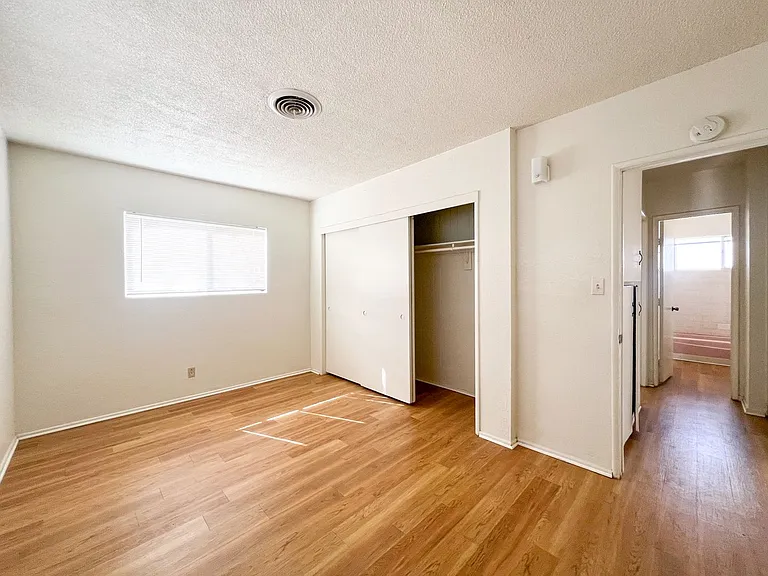 6256 Lupine Ave — Photo 11