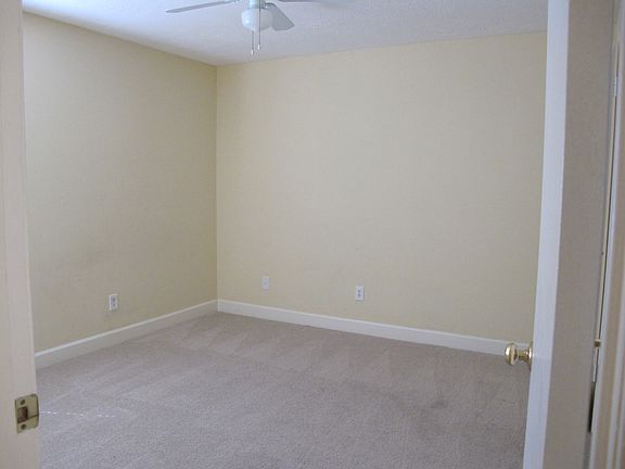 3rd image of 2623 Plymouth Rock Dr