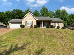 4274 Cedar Hills Rd, Memphis, TN 38135