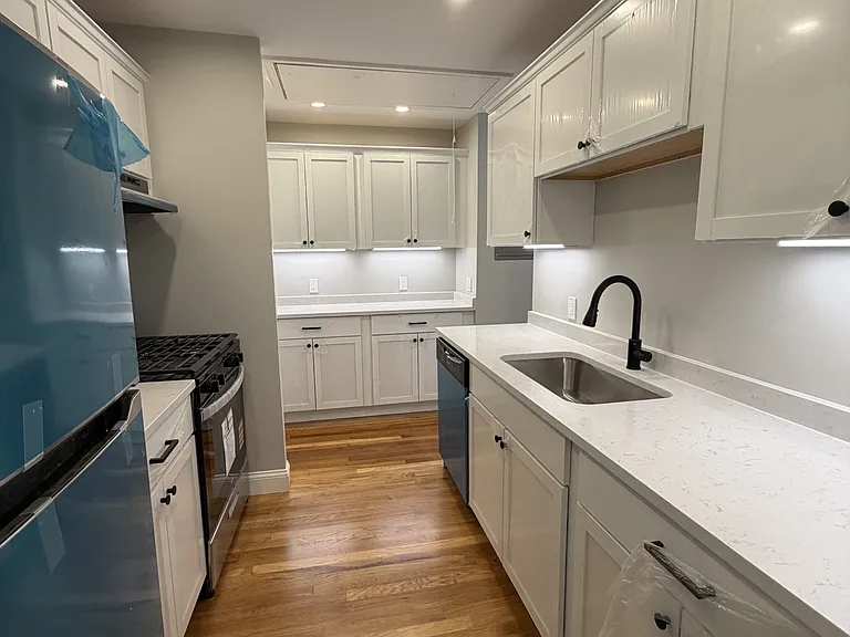 13 Ebbett Ave — Photo 5
