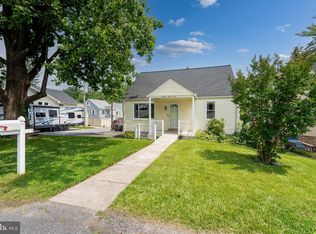 1923 Oak Dr, Baltimore, MD 21207