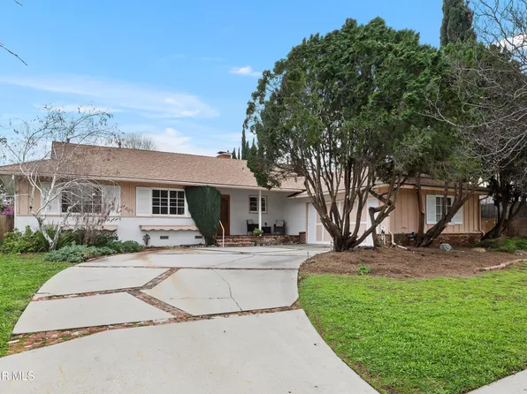 8346 Moorcroft Ave, Canoga Park, CA 91304
