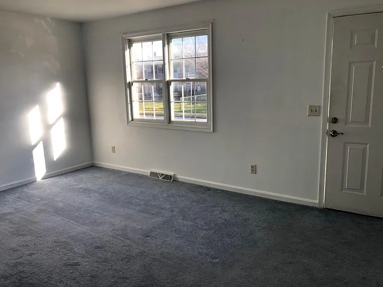 835 E King St #835 — Photo 7