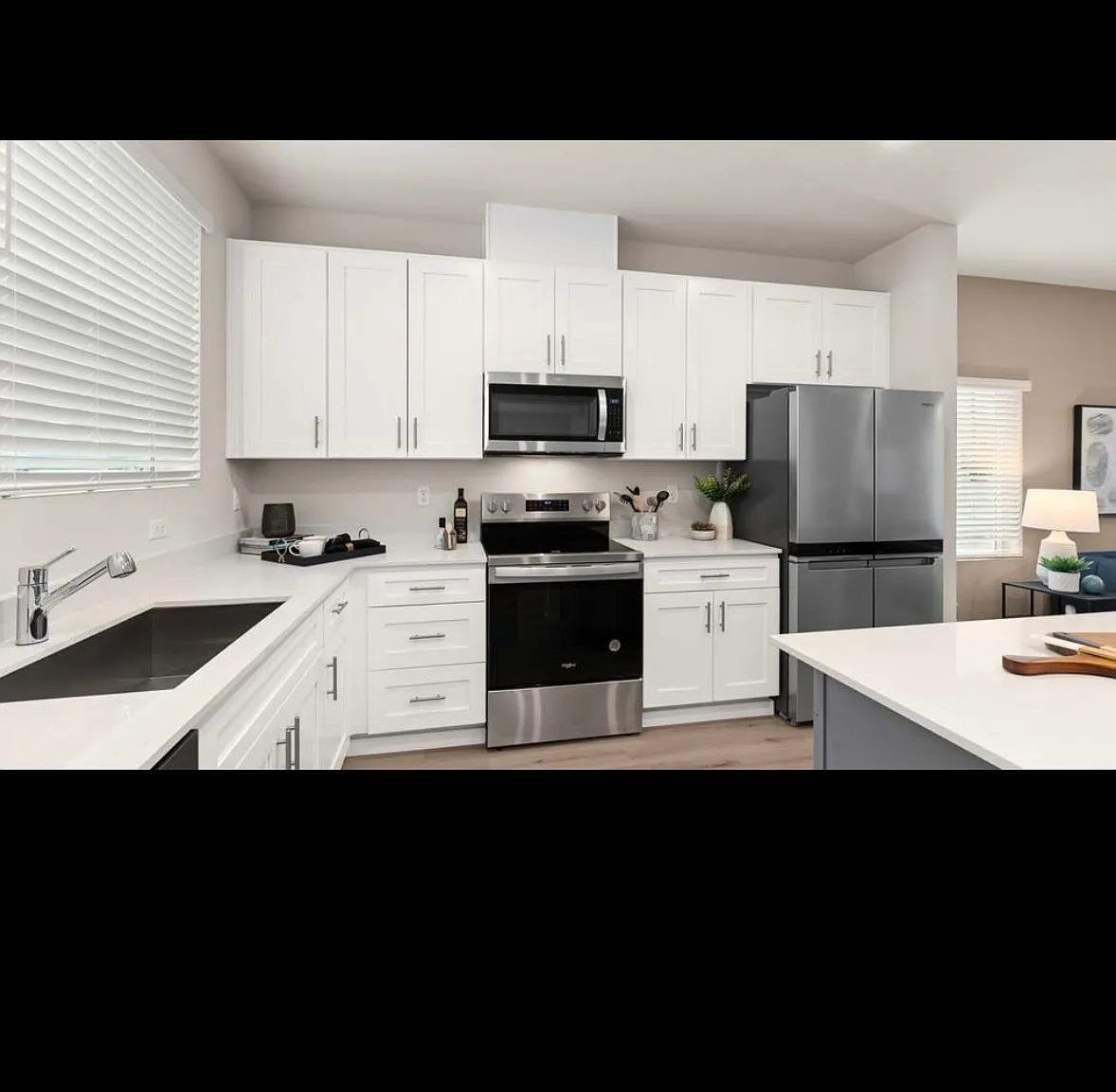 3 bed, 1456 sqft, $3,225 — Photo 4