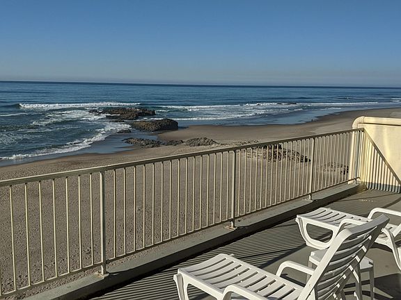 4th image of 4009 SW Highway 101 #436