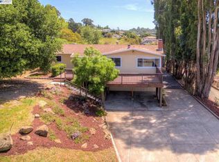 4007 Star Ridge Rd, Hayward, CA 94542
