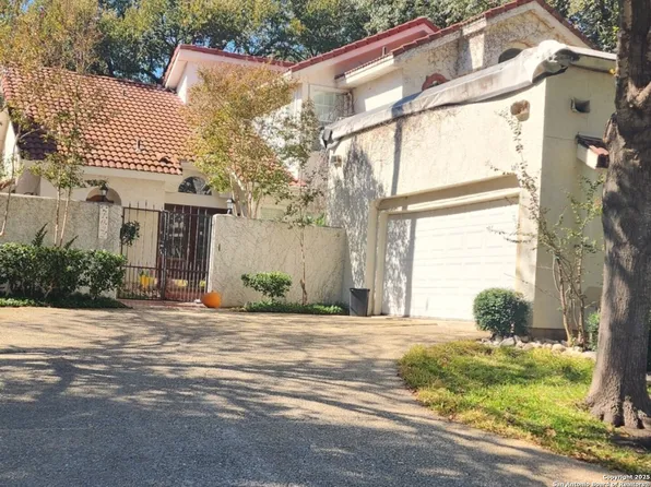 1022 River Glen W, San Antonio, TX 78216