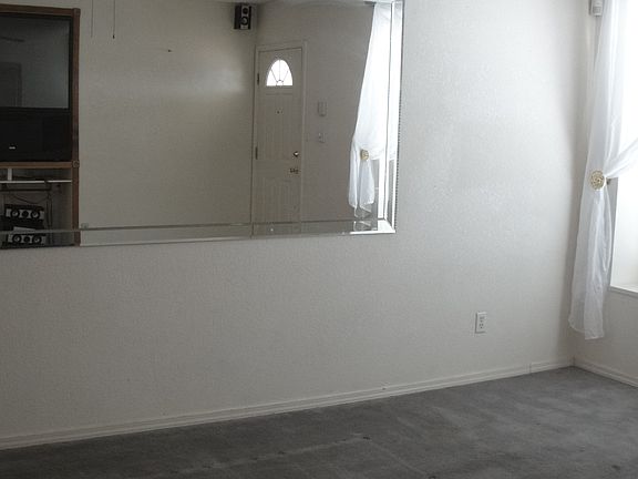 4th image of 3306 Hourigan Pl