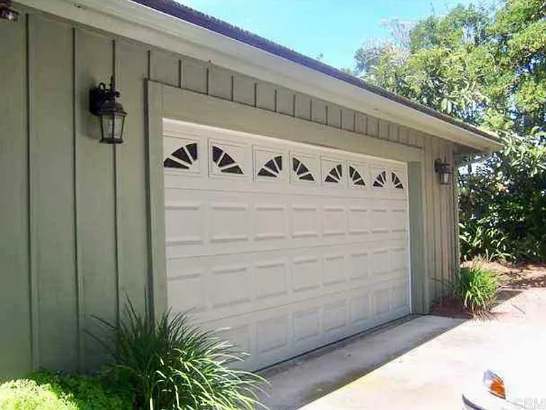 1105 Santa Madera Ct — Photo 3