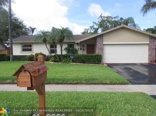 5370 NW 29th Ct, Pompano Beach, FL 33063
