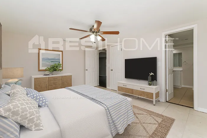 9845 Lake Chrise Ln — Photo 8