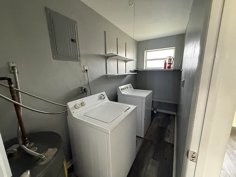 4109 SW 24th St — Photo 7