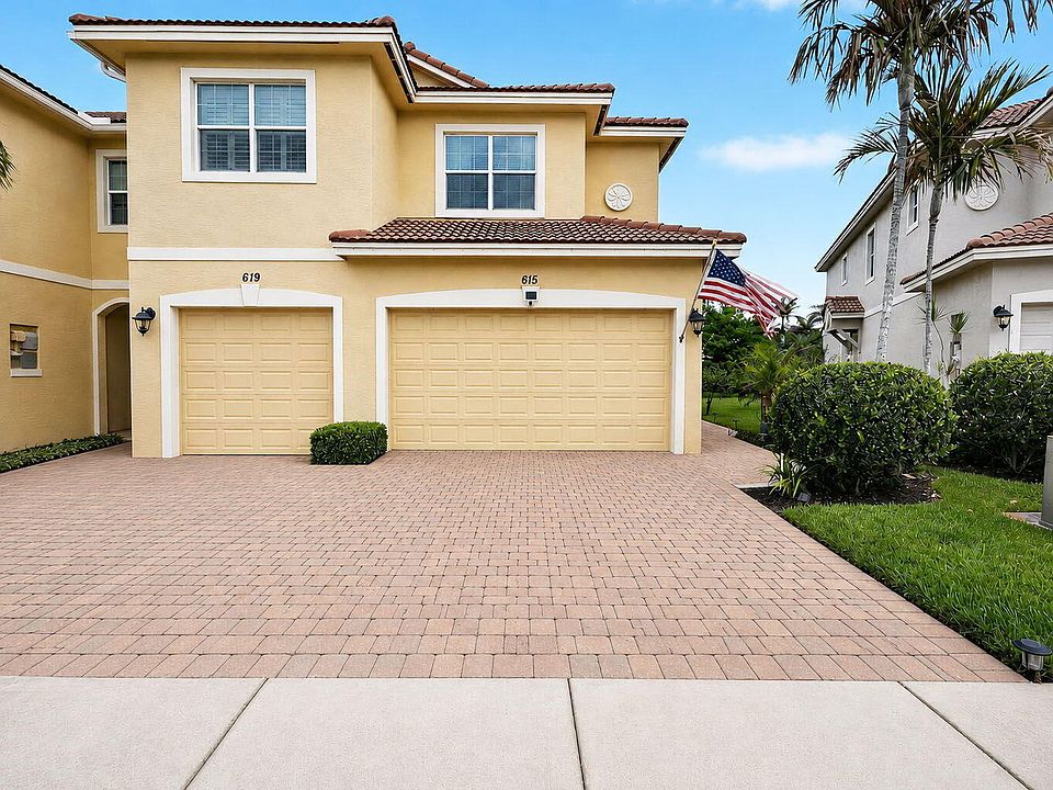 1st image of 615 SW Glen Crest Way