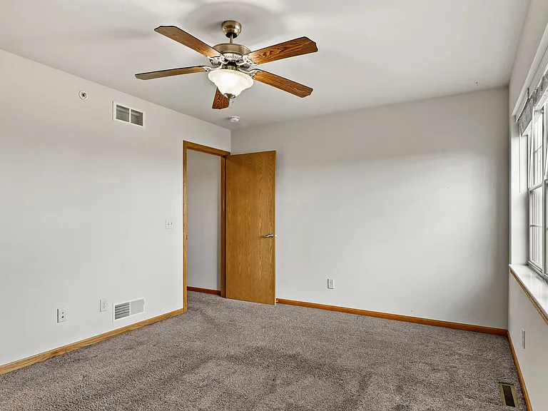 513 Sturges St #513 — Photo 19
