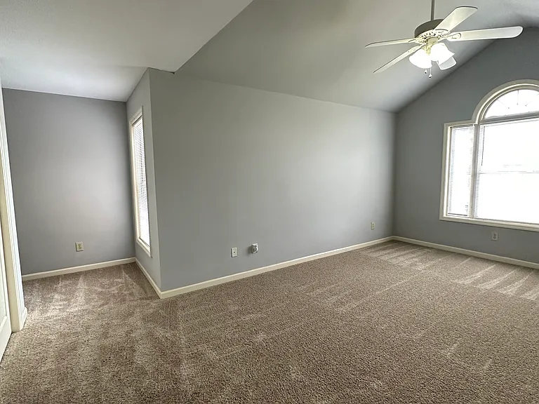 529-531 Big Bear Ln — Photo 14