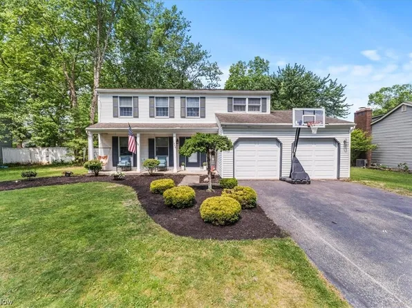 1848 Brockton Dr, Youngstown, OH 44511