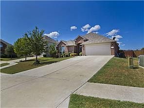 3rd image of 437 Sweet Gum Dr