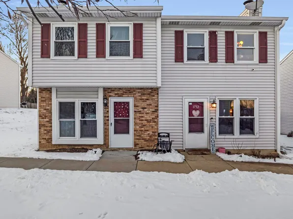 1732 N Marywood Ave, Aurora, IL 60505