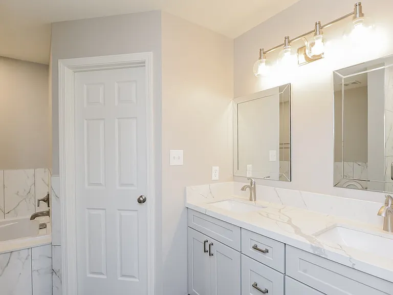 2108 Thorn Crest Dr — Photo 12