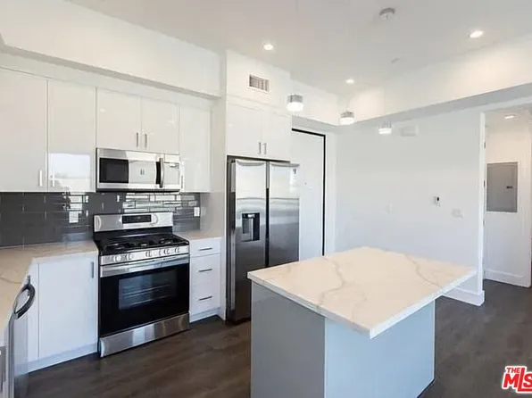 5254 Denny Ave #202, North Hollywood, CA 91601