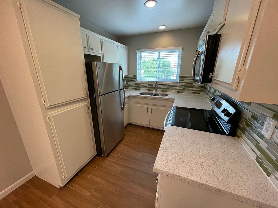 1st image of 2400 Q St #305