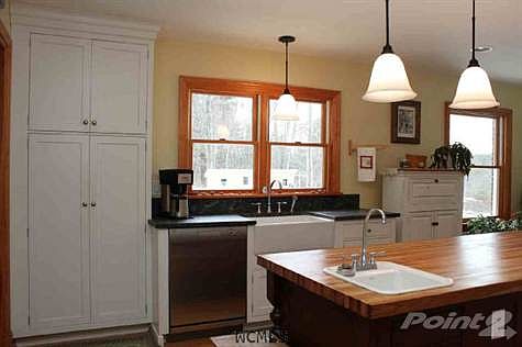 3rd image of 1236 Nassau Averill Park Rd