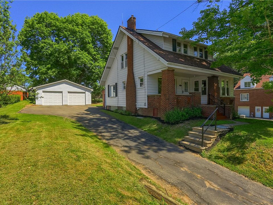 1st image of 1919 Mercer Rd