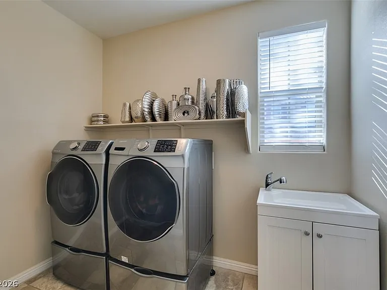 11083 Ketchikan St — Photo 25