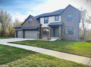 45155 Twin River Dr, Macomb, MI 48044