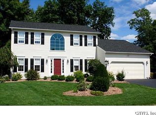 4318 Lazybrook Cir, Liverpool, NY 13088