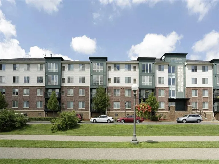 Joseph's Pointe at Upper Landing — Photo 27