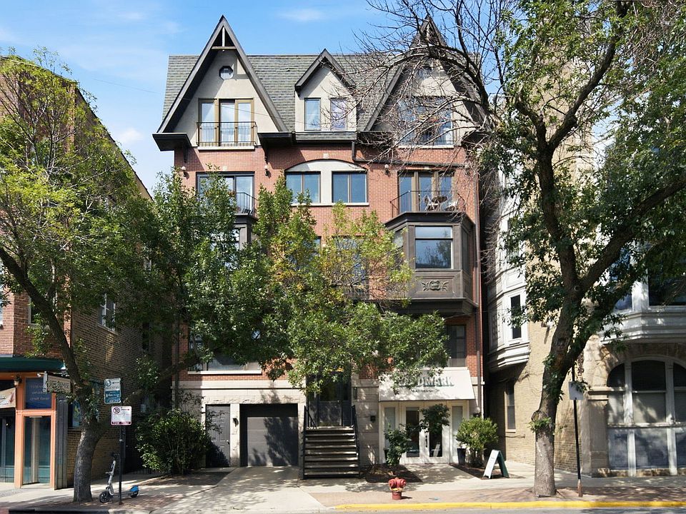 1st image of 1122 W Armitage Ave APT 102