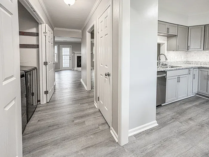 412 Kenley Rd — Photo 10