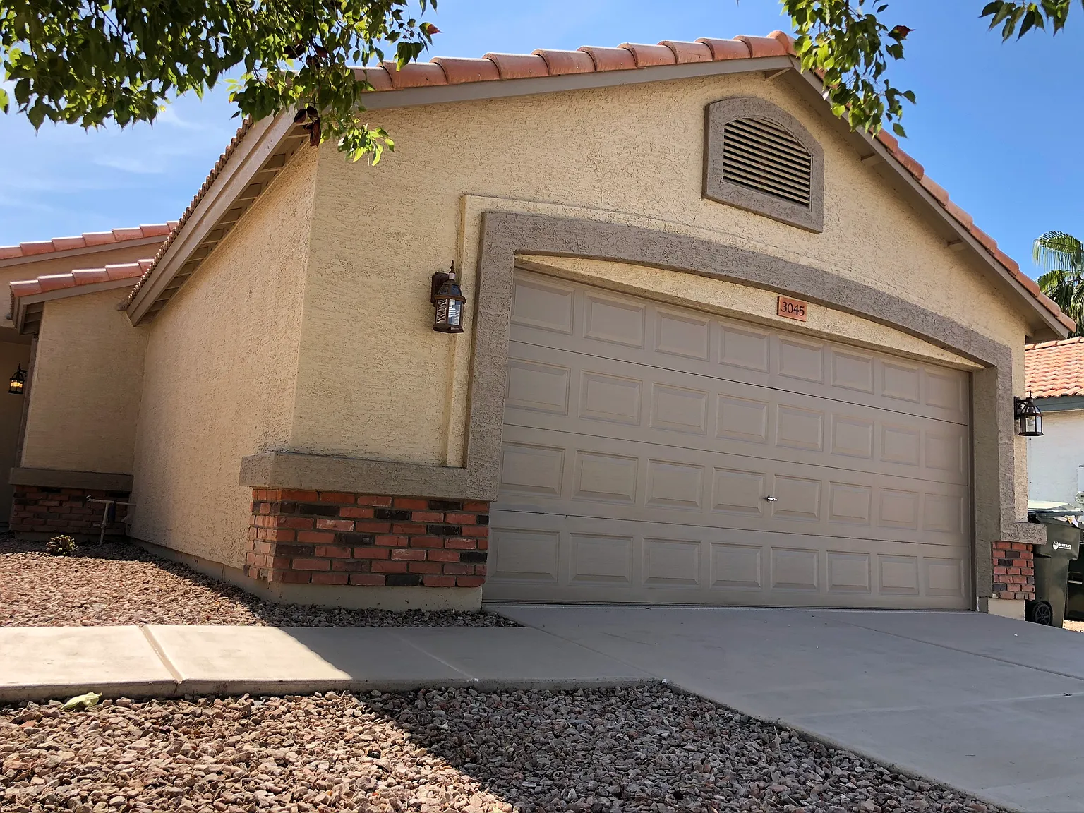 3 bed, 1101 sqft, $1,995 — Photo 3