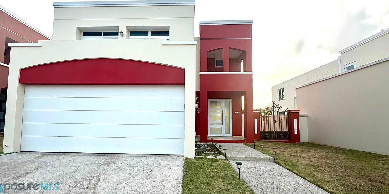 4 bed, 2.5 bath, 2200 sqft, $2,300 — Photo 1