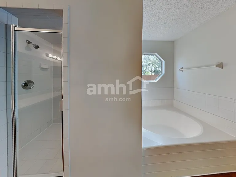 3127 Majestic Oaks Ln — Photo 16