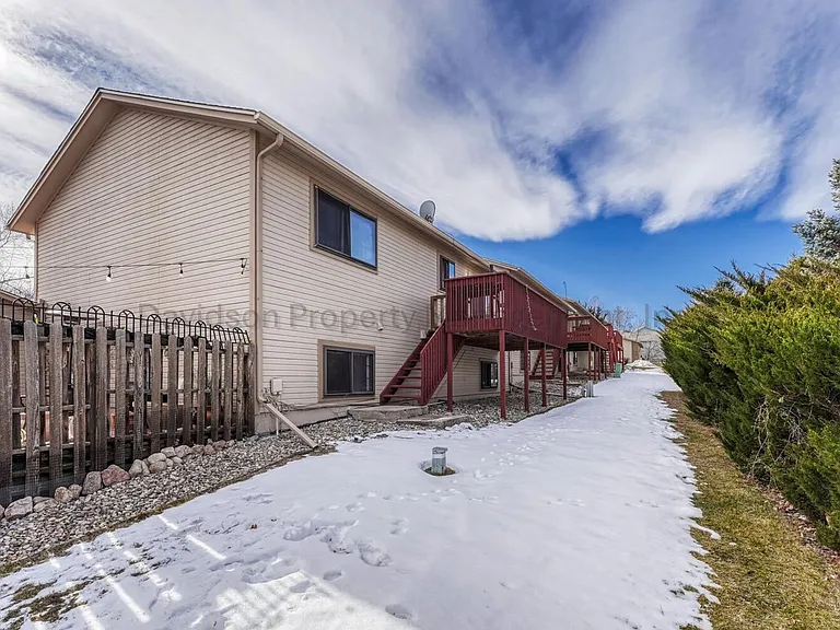 1524 Shane Cir — Photo 17