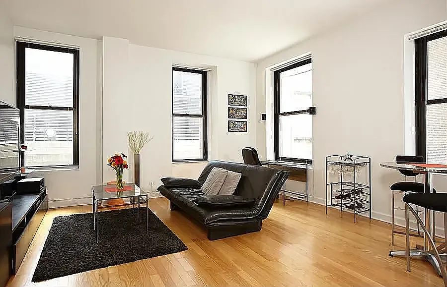 56 Pine Street — Photo 1