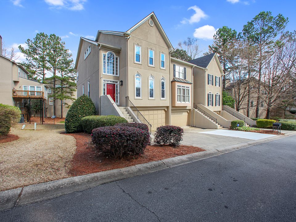 1st image of 2540 Oakwood Way SE