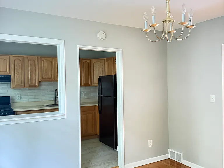 45 Morris Ave #18 — Photo 3