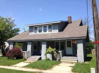 1037 Beard St #1, Pt Huron, MI 48060