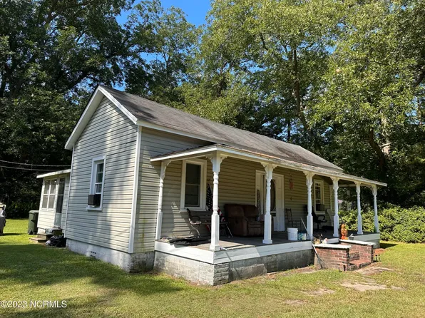 3232 E Great Marsh Church Road, Saint Pauls, NC 28384